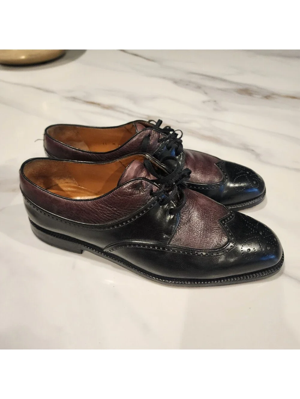 Mezlan Burgundy & Black Wingtip Oxford Dress Shoes – Men's Size 11.5